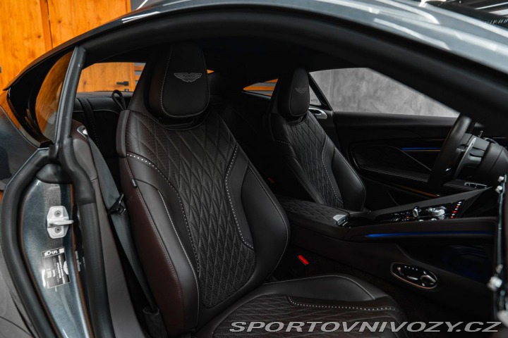 Aston Martin DB12 Coupé 44.0 V8, Inspire Co 2025