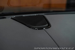 Aston Martin DB12 Coupé 44.0 V8, Inspire Co 2025