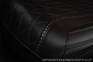 Aston Martin DB12 Coupé 44.0 V8, Inspire Co 2025