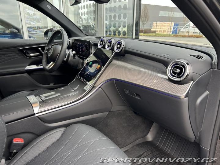 Mercedes-Benz Ostatní modely GLC 220d 4MATIC AMG NIGHT ZÁR 2025