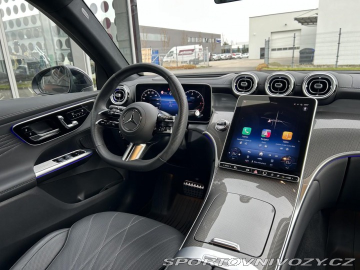 Mercedes-Benz Ostatní modely GLC 220d 4MATIC AMG NIGHT ZÁR 2025