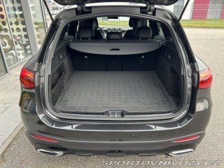 Mercedes-Benz Ostatní modely GLC 220d 4MATIC AMG NIGHT ZÁR 2025