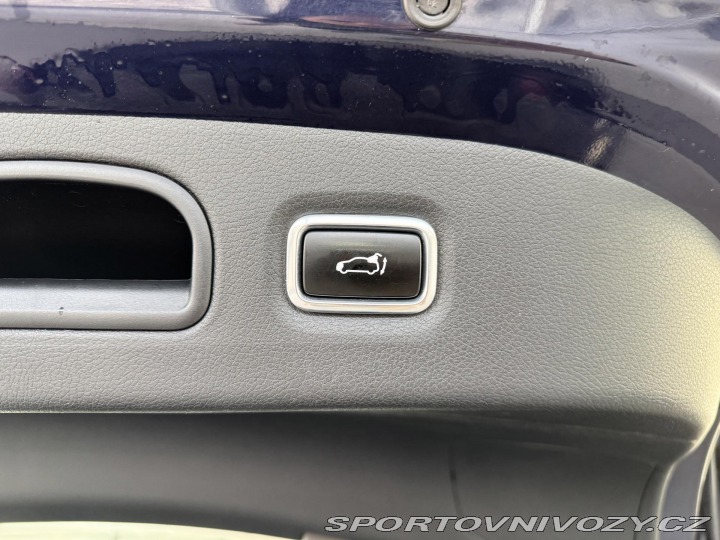 Kia Stinger 3,3TGDI V6*4WD*Head-Up*DP 2018