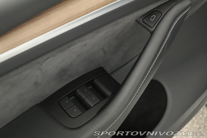 Tesla Model Y Long Range AWD 79kWh 2022