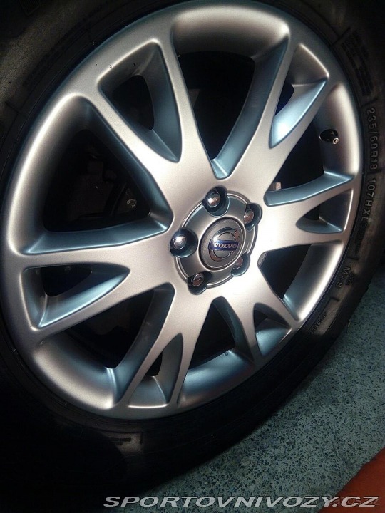 Volvo Ostatní modely XC90 2,4 2019