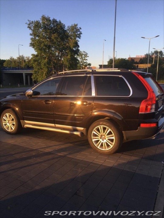 Volvo Ostatní modely XC90 2,4 2019