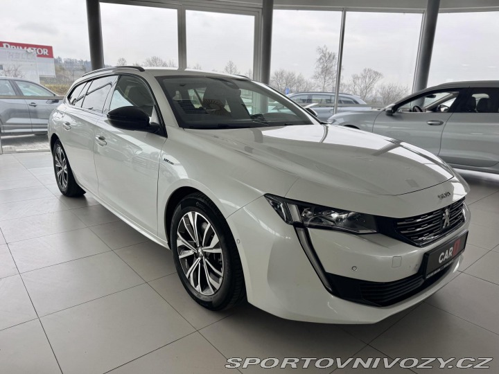 Peugeot 508 Hybrid 225*AT8*REZERVACE 2022