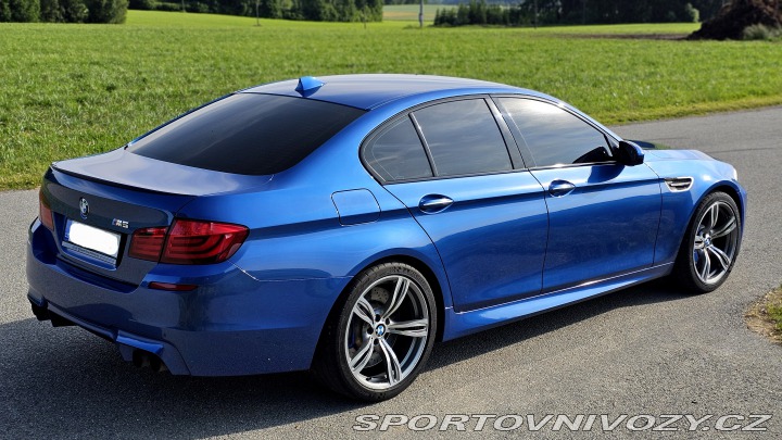 BMW M5 F10 2013