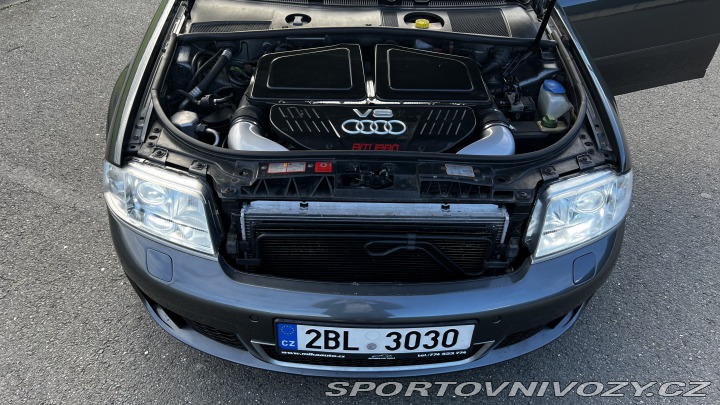 Audi RS6 sedan 2003