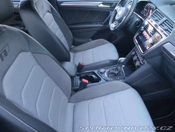 Volkswagen Ostatní modely Tiguan R-Line 2.0 BiTDI 2017
