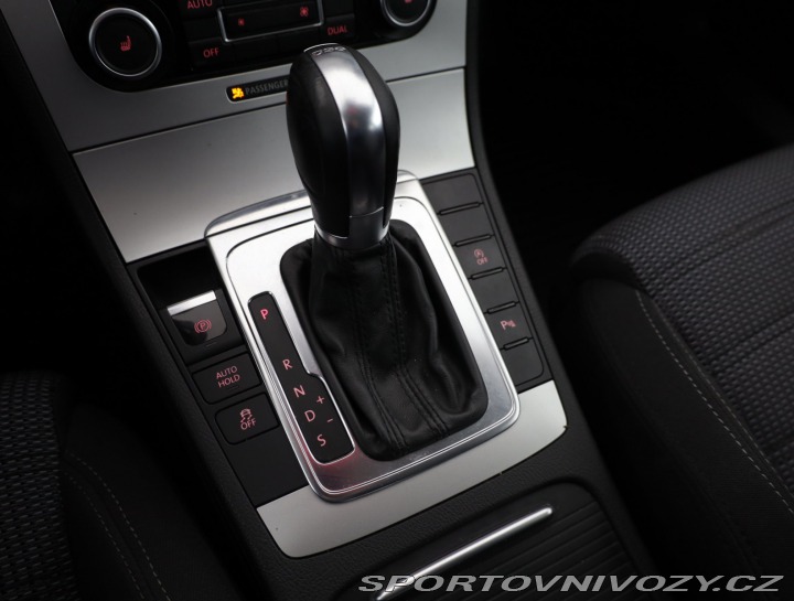 Volkswagen Passat CC CC 2.0 TDI BMT 2011