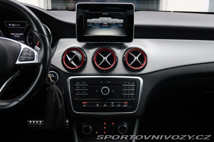 Mercedes-Benz CLA 45 AMG 2016