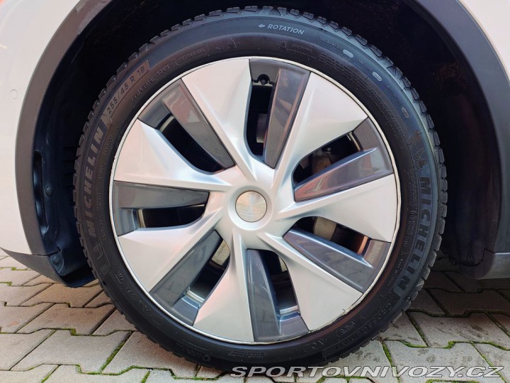 Tesla Model Y PRODÁNO 2022