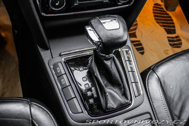 Škoda Superb 3.6 FSI V6 4x4 Elegance 2010