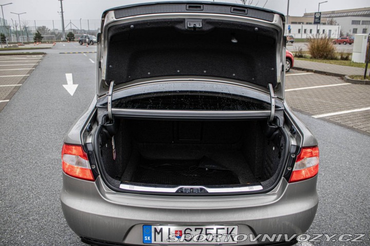 Škoda Superb 3.6 FSI V6 4x4 Elegance 2010