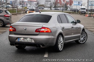 Škoda Superb 3.6 FSI V6 4x4 Elegance 2010