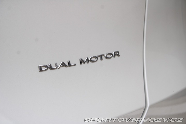 Tesla Model Y 324 kW, automat, 2021, L 2021