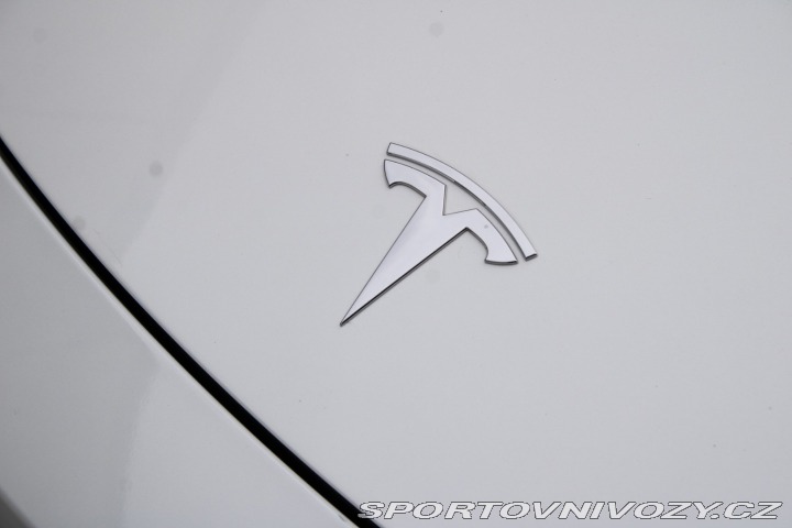 Tesla Model Y 324 kW, automat, 2021, L 2021