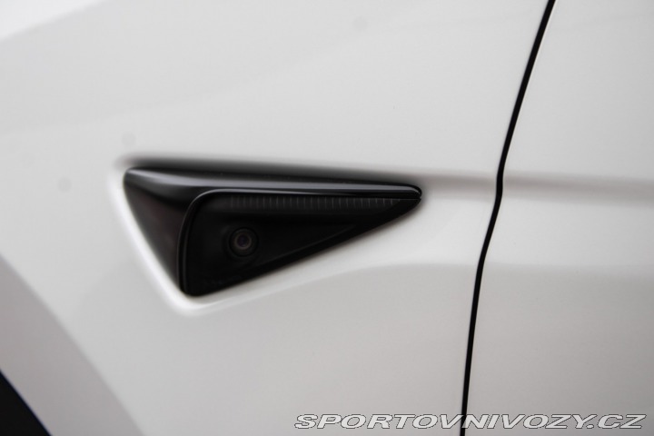 Tesla Model Y 324 kW, automat, 2021, L 2021