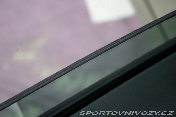 Tesla Model Y 324 kW, automat, 2021, L 2021