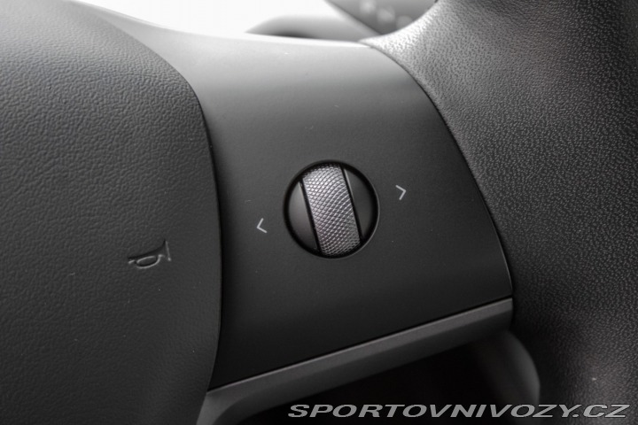 Tesla Model Y 324 kW, automat, 2021, L 2021