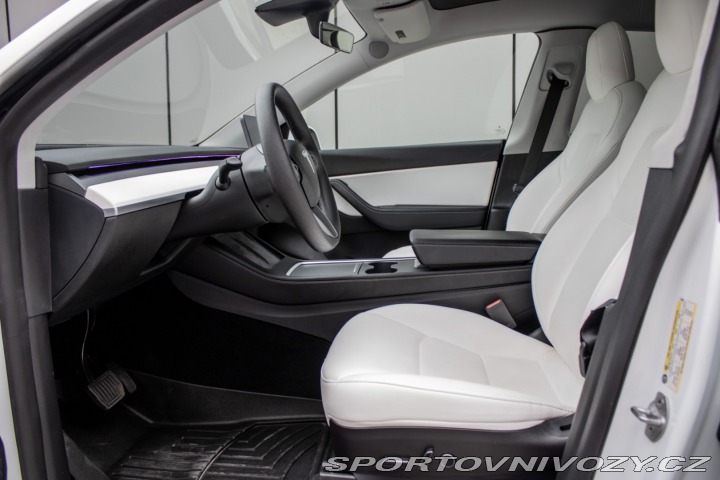 Tesla Model Y 324 kW, automat, 2021, L 2021