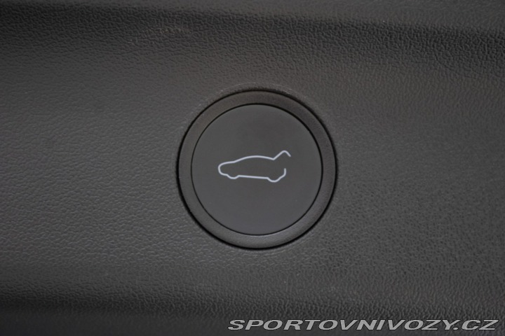 Tesla Model Y 324 kW, automat, 2021, L 2021