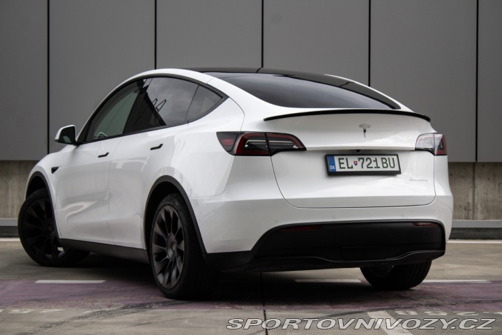 Tesla Model Y 324 kW, automat, 2021, L 2021