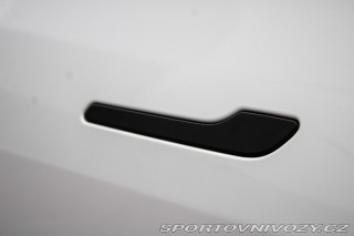 Tesla Model Y 324 kW, automat, 2021, L 2021