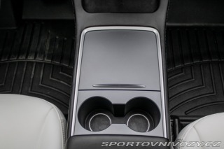 Tesla Model Y 324 kW, automat, 2021, L 2021