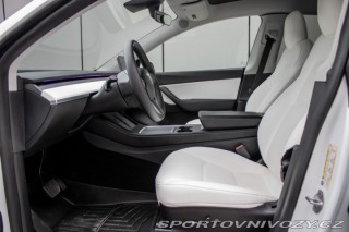 Tesla Model Y 324 kW, automat, 2021, L 2021