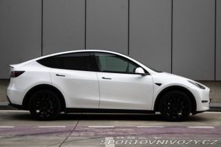 Tesla Model Y 324 kW, automat, 2021, L 2021