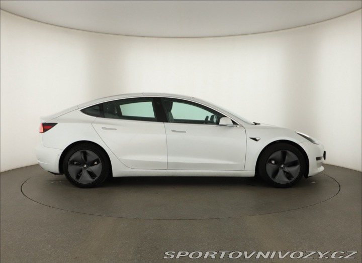 Tesla Model 3 Std Range Plus 52kWh 2020