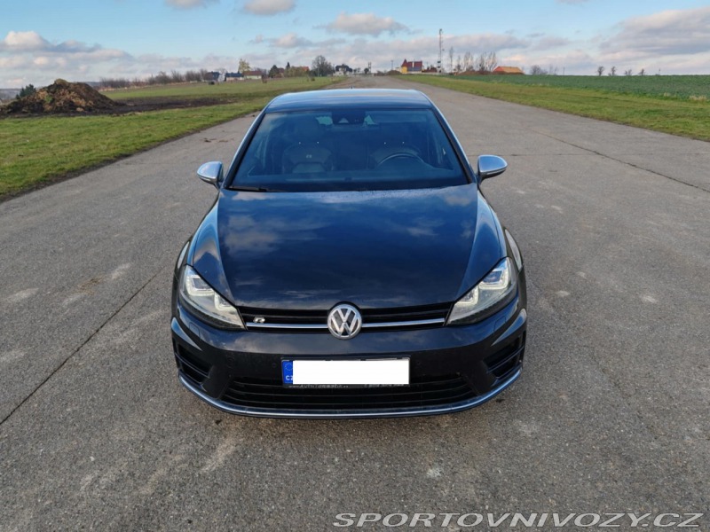 Volkswagen Golf R