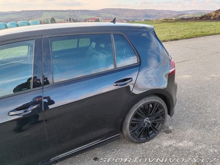 Volkswagen Golf R 2014