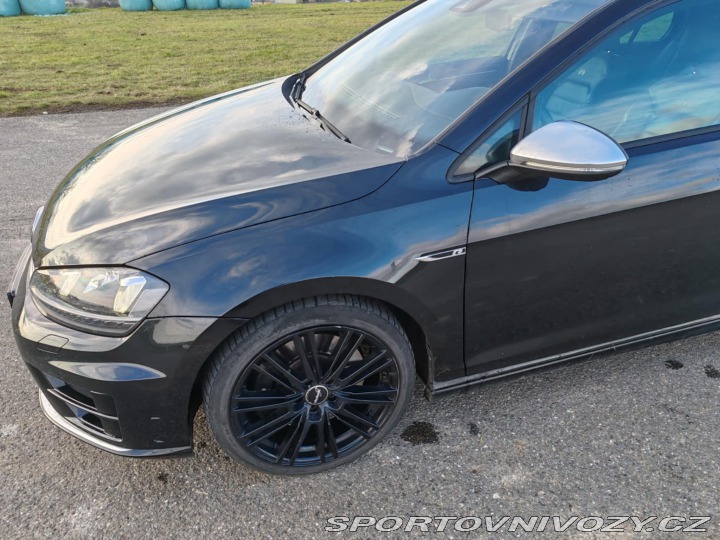 Volkswagen Golf R 2014