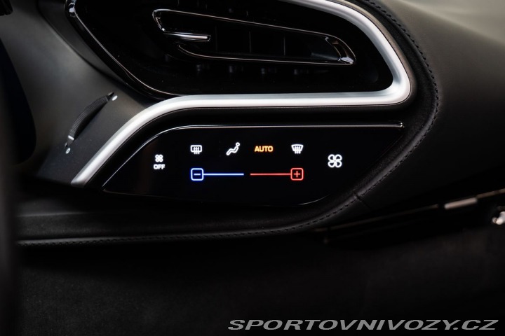 Ferrari 296 GTS Lift/CarPlay/Rosso im 1800