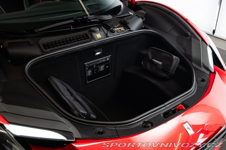 Ferrari 296 GTS Lift/CarPlay/Rosso im 2026