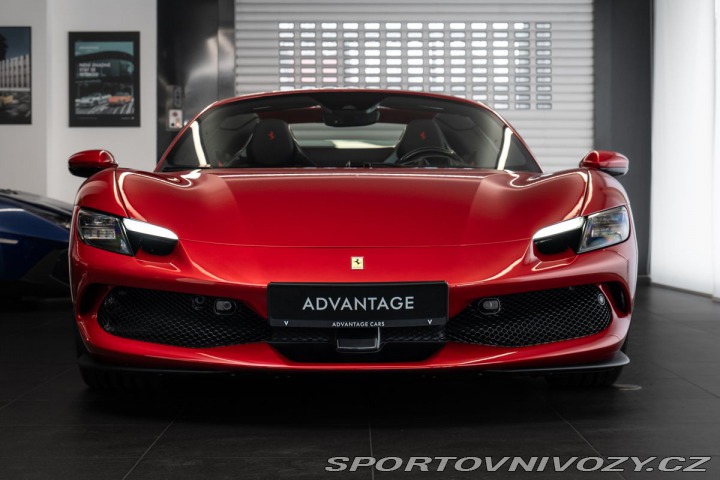 Ferrari 296 GTS Lift/CarPlay/Rosso im 1800