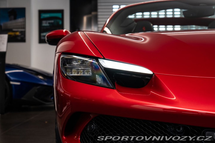 Ferrari 296 GTS Lift/CarPlay/Rosso im 2026