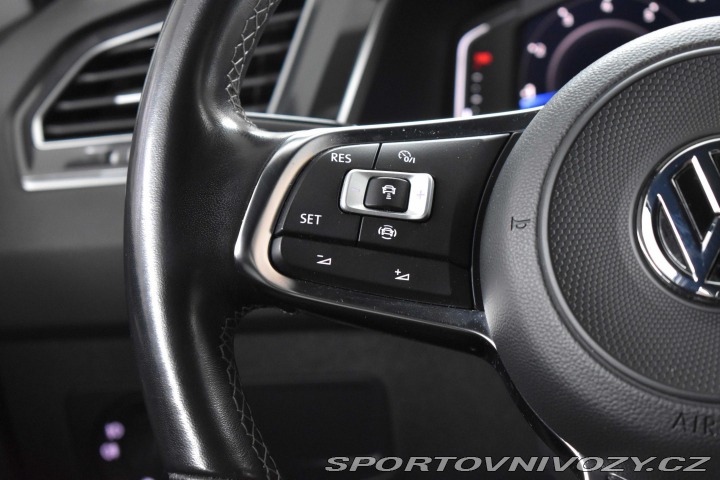 Volkswagen Ostatní modely Tiguan 2.0 TSI R-LINE*4x4*TAŽNÉ* 2020