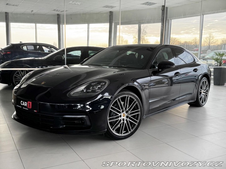 Porsche Panamera  1800