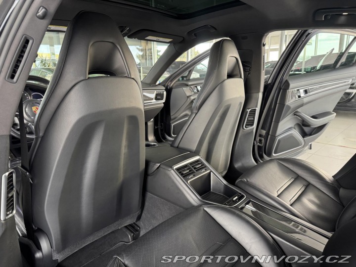 Porsche Panamera 4S 324kW*Vzduch*REZERVACE 2018