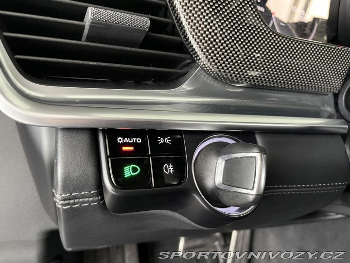 Porsche Panamera  1800