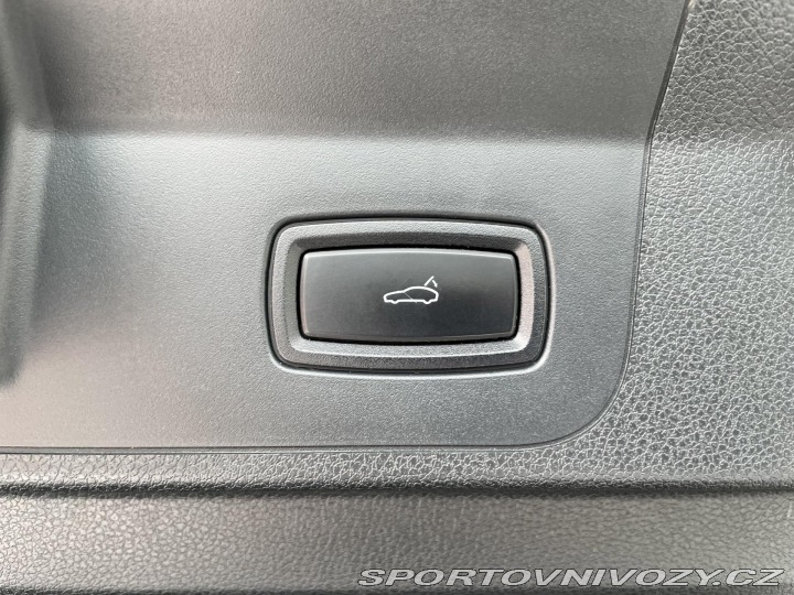 Porsche Panamera  1800