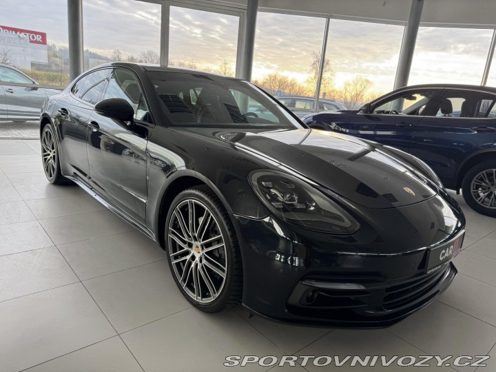 Porsche Panamera  1800
