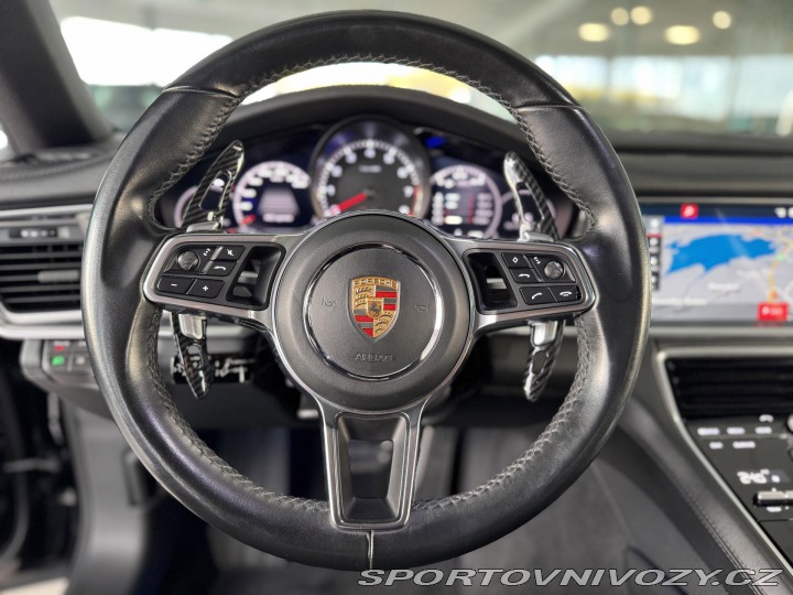 Porsche Panamera  1800
