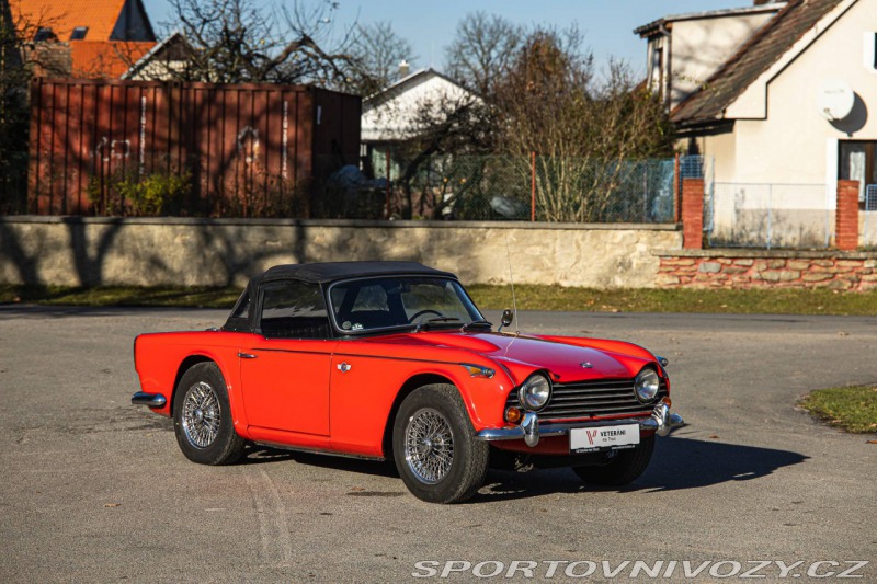 Ostatní značky Ostatní modely Triumph TR4A