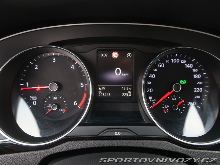 Volkswagen Ostatní modely Passat Highline 2.0 BiTDI 2016