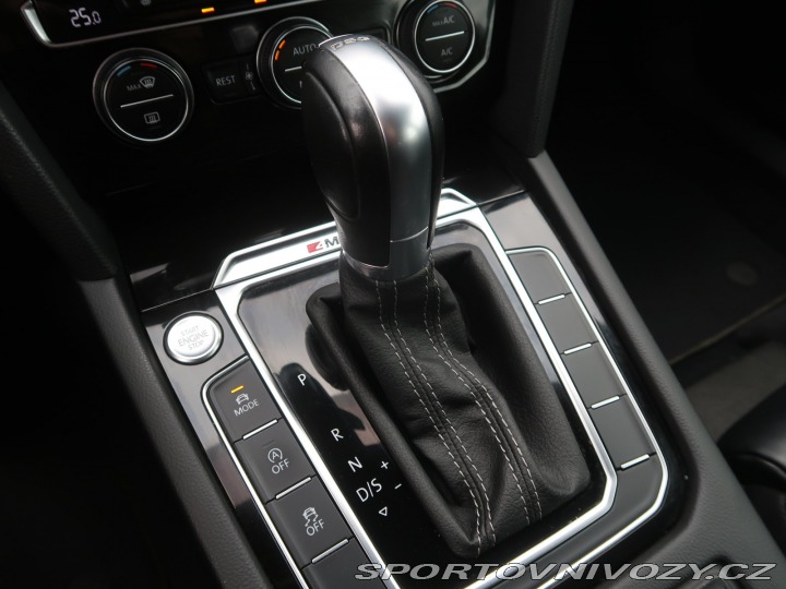 Volkswagen Ostatní modely Passat Highline 2.0 BiTDI 2016